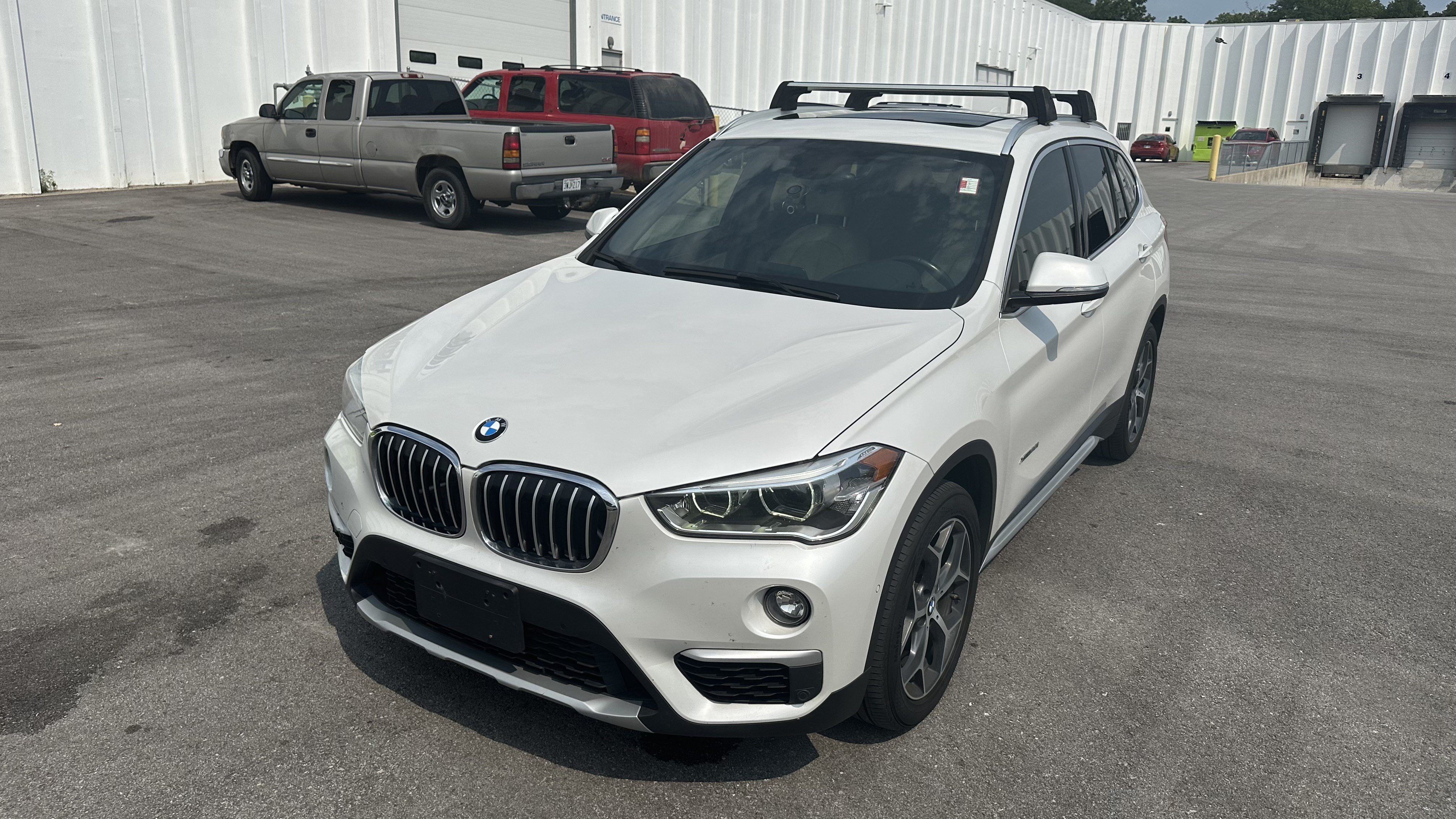 Used 2017 BMW X1 xDrive28i AWD/4WD image 5