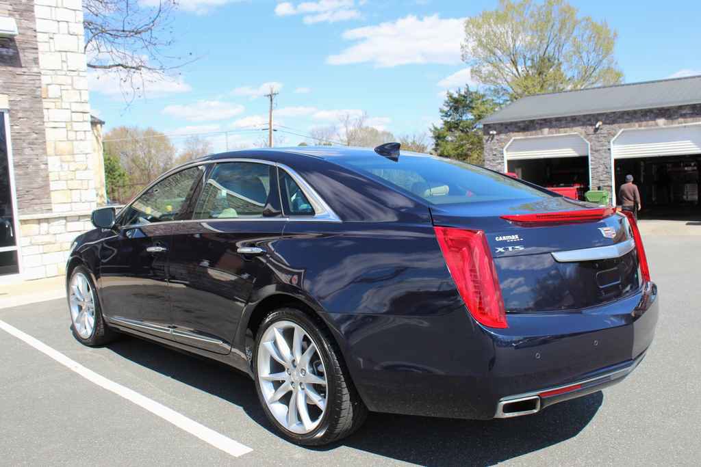 Used 2017 Cadillac XTS Premium Luxury image 8