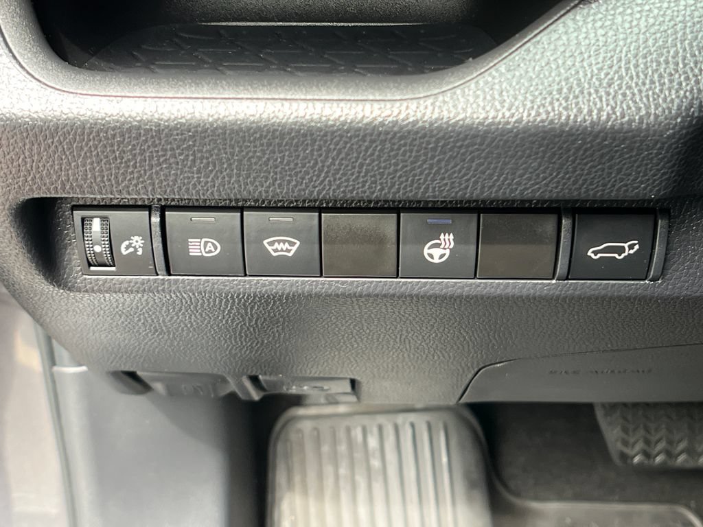 Used 2023 Toyota RAV4 XLE Premium AWD/4WD image 29