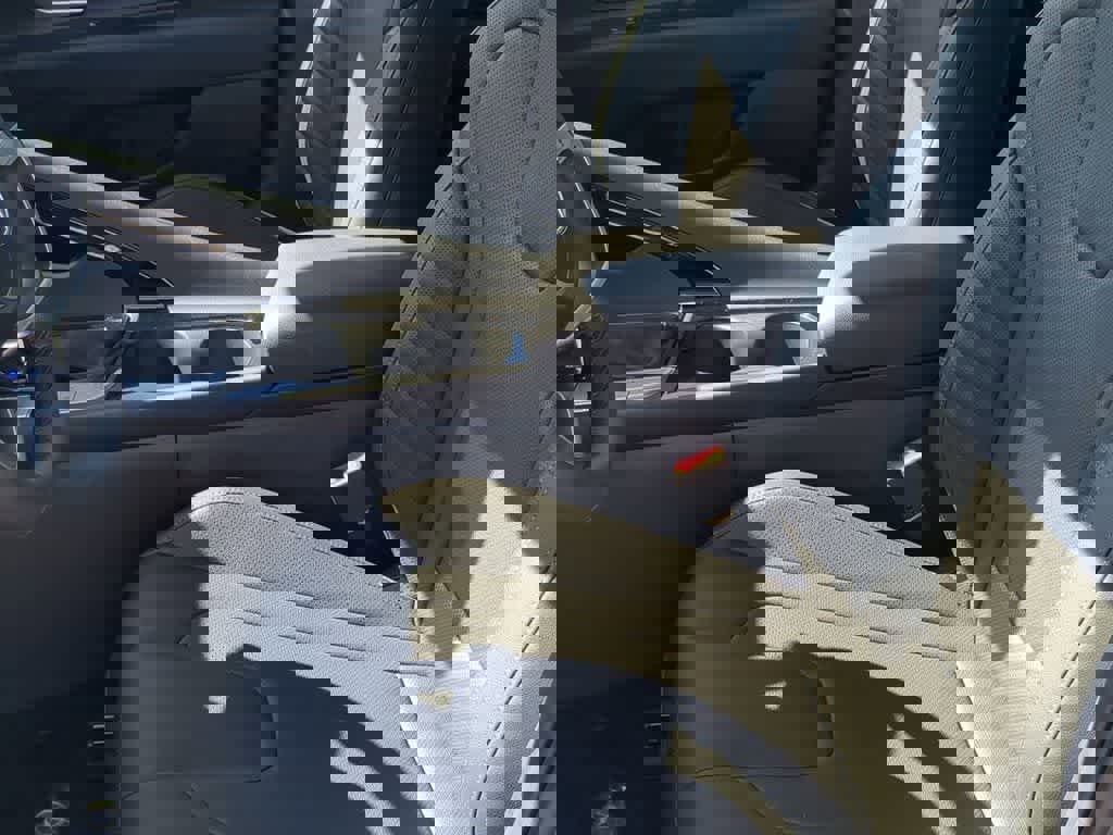 New 2026 Hyundai Elantra Limited image 17