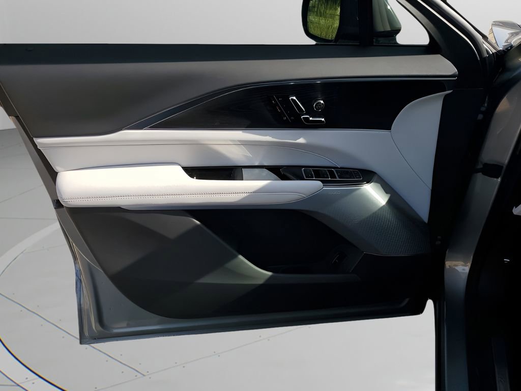 New 2026 Cadillac Lyriq Premium Luxury w/ LPO, Floor Liner Package image 26