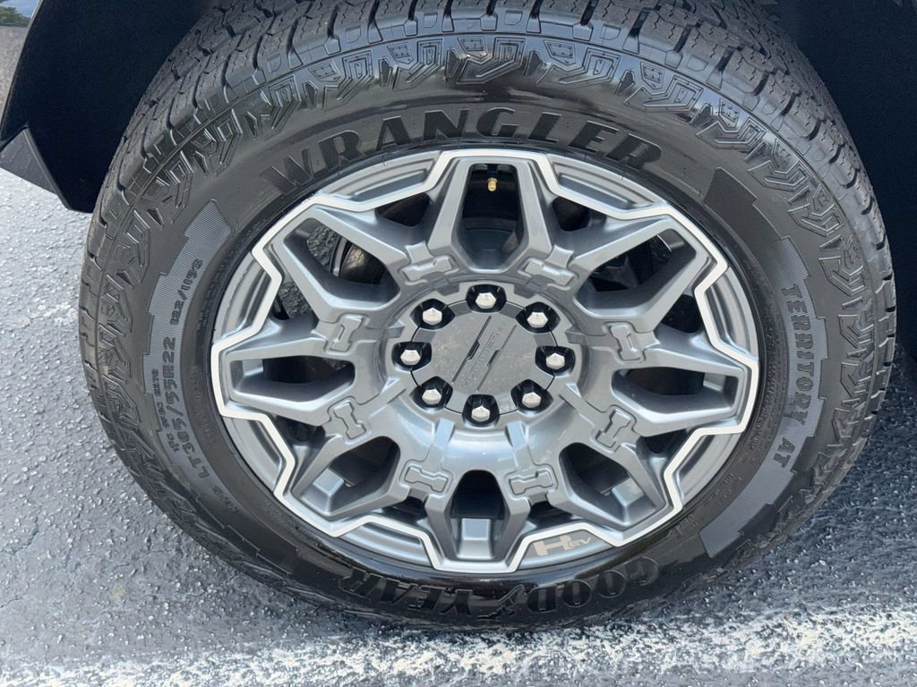 Used 2024 GMC Hummer EV 3X AWD/4WD image 12