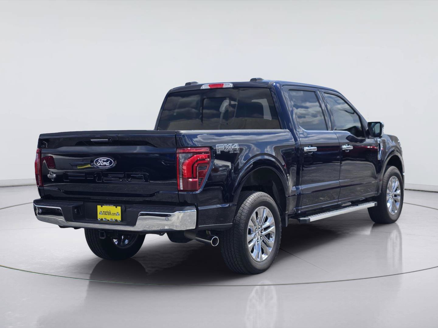 Certified 2024 Ford F150 Lariat w/ FX4 Off-Road Package AWD/4WD image 6