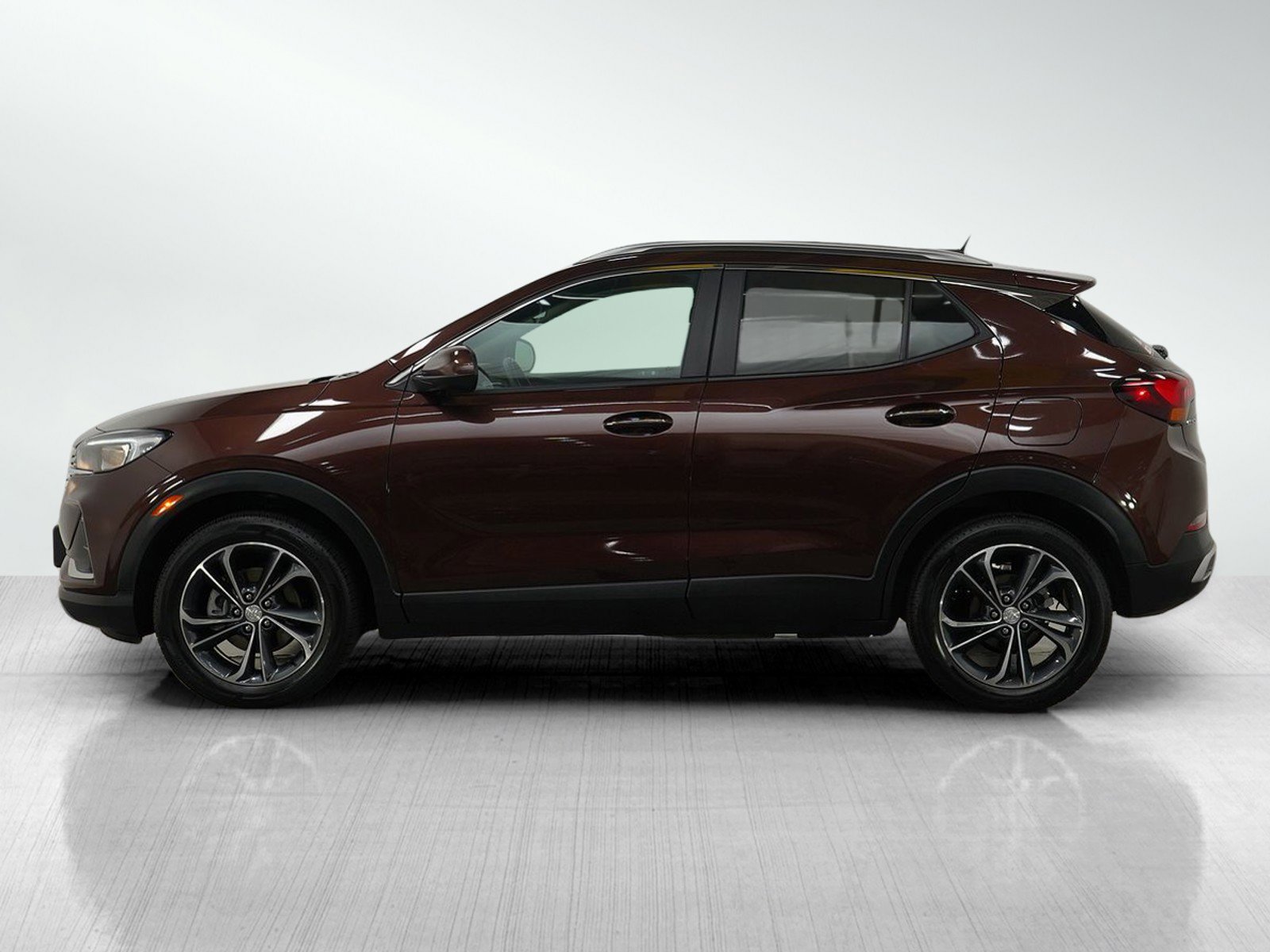 Used 2022 Buick Encore GX Select image 2