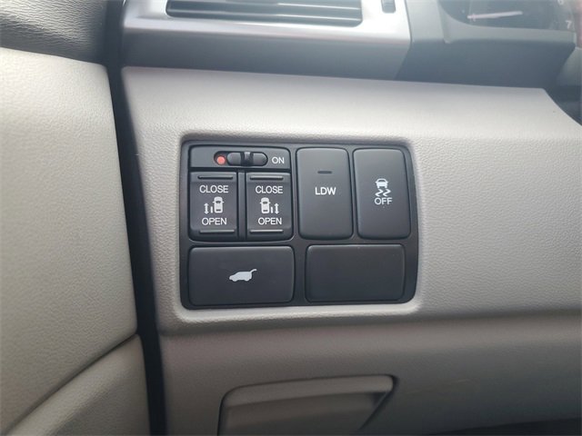 Used 2014 Honda Odyssey EX-L image 27