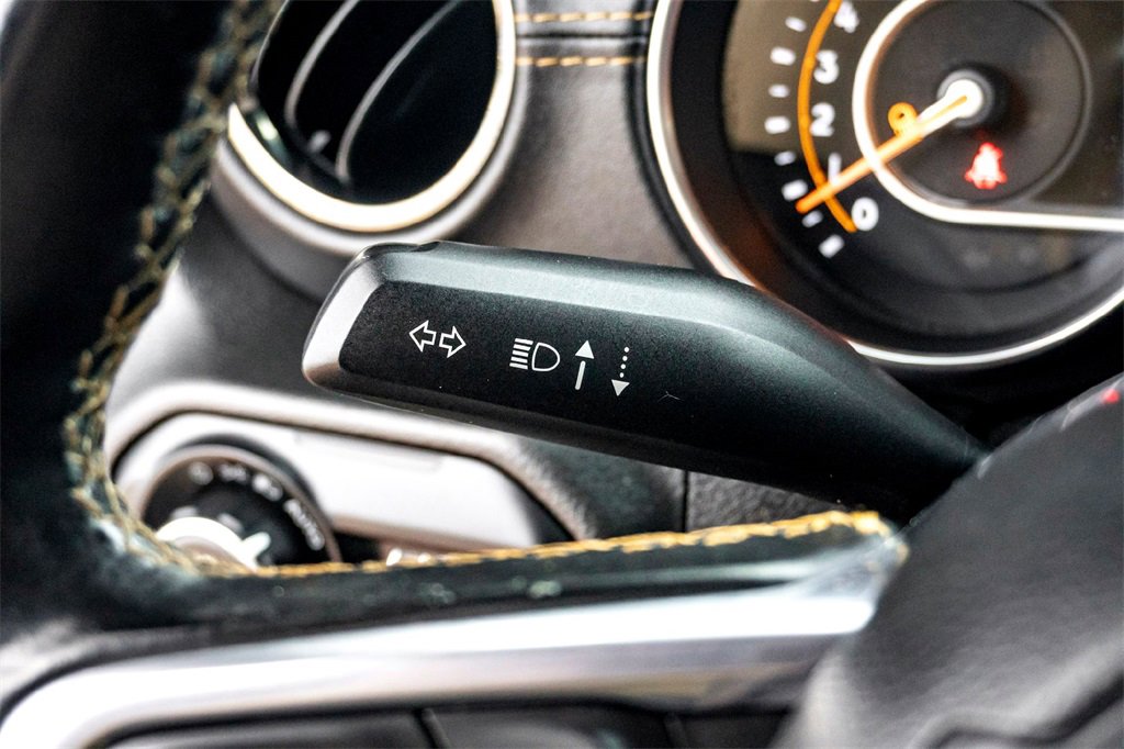 Used 2021 Jeep Gladiator Overland image 19