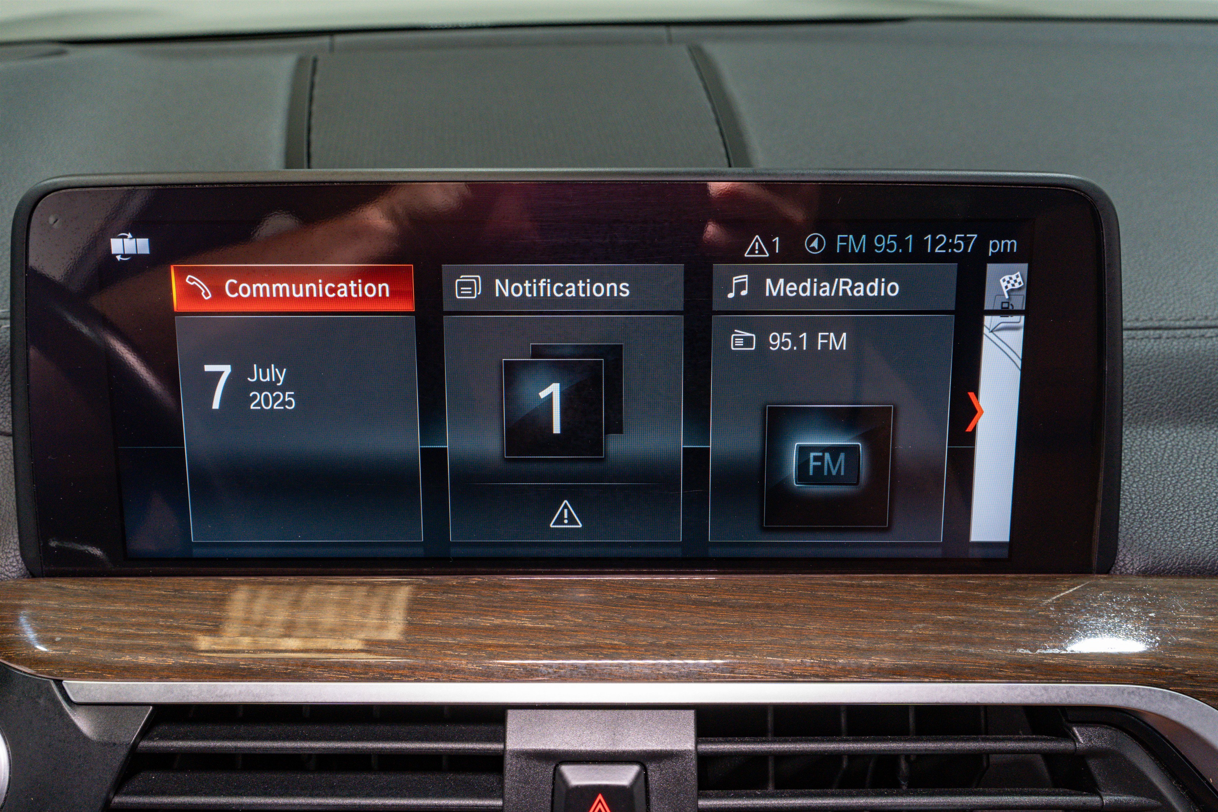 Used 2018 BMW X3 M40i image 23