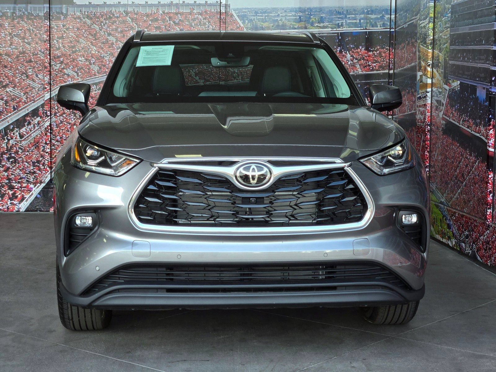 Certified 2026 Toyota Highlander Limited AWD/4WD image 3