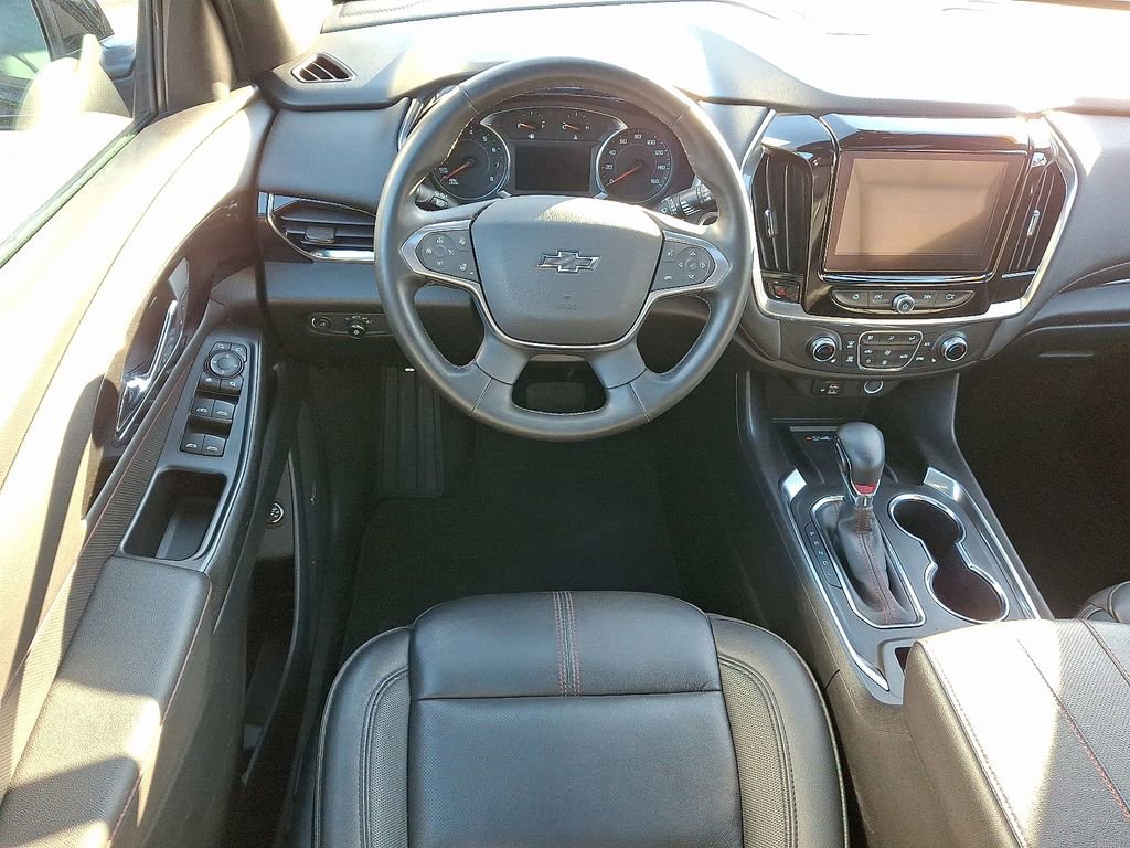 Used 2023 Chevrolet Traverse RS image 19