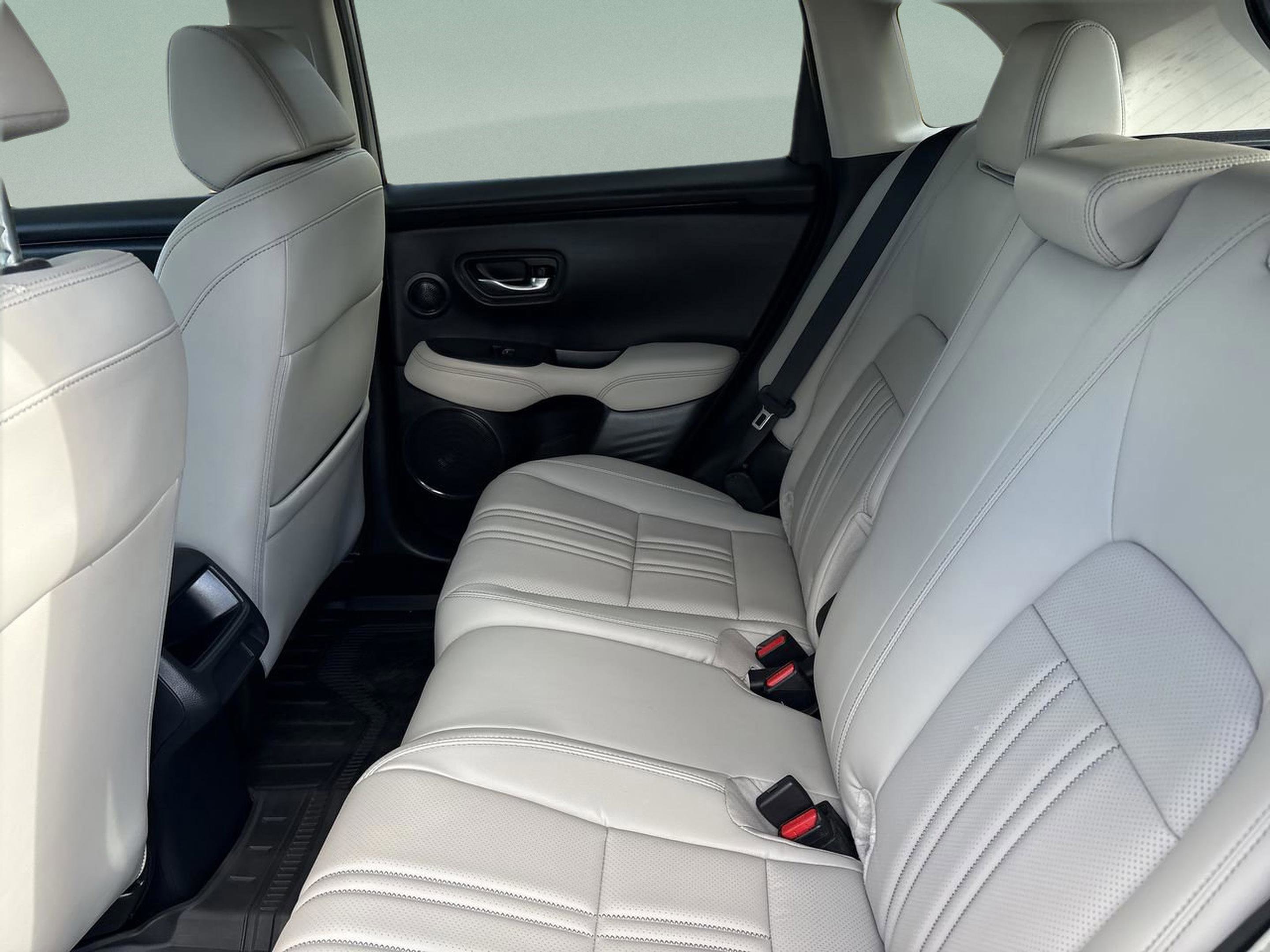 Used 2023 Honda HR-V EX-L image 19