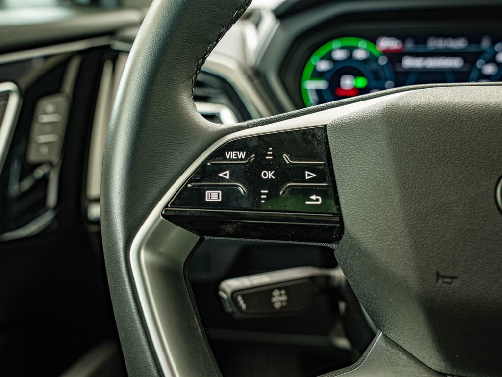 Used 2023 Audi Q4 e-tron Premium w/ Convenience Package image 18