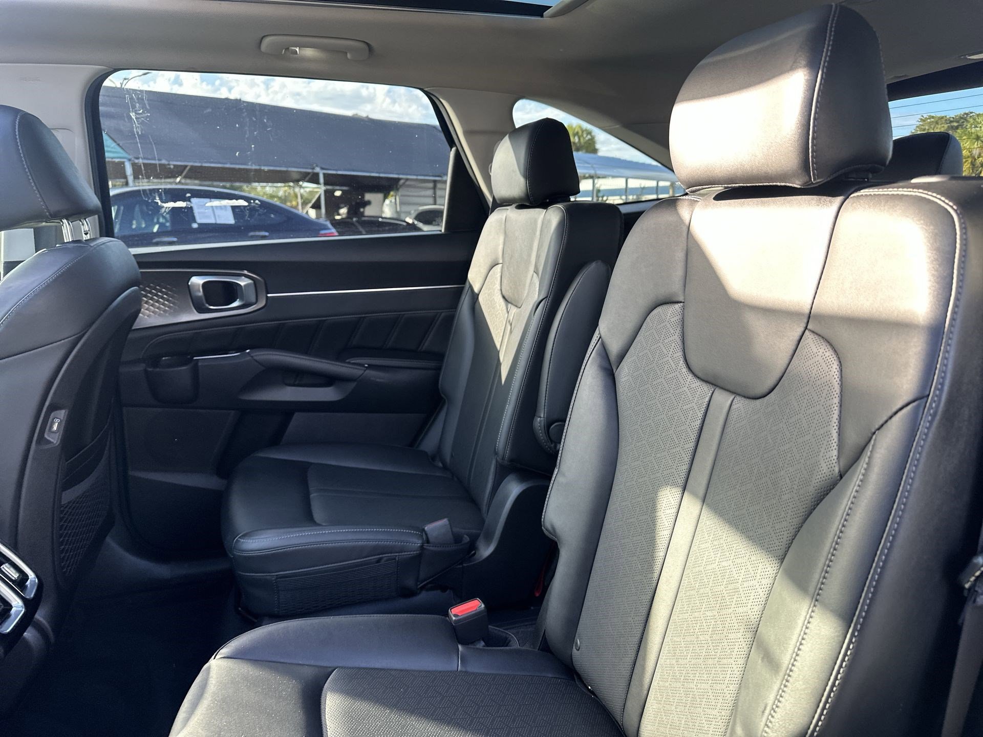 Used 2022 Kia Sorento SX image 24