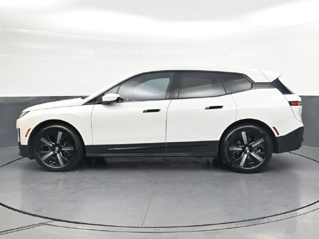 Certified 2024 BMW iX xDrive50 w/ Premium Package AWD/4WD image 9