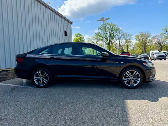 Used 2021 Volkswagen Jetta R-Line w/ R-Line Cold Weather Package FWD image 7