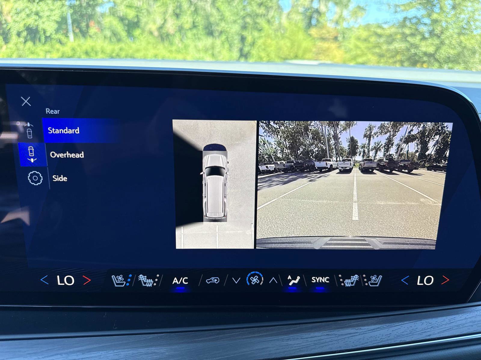 New 2026 Chevrolet Suburban Premier image 25