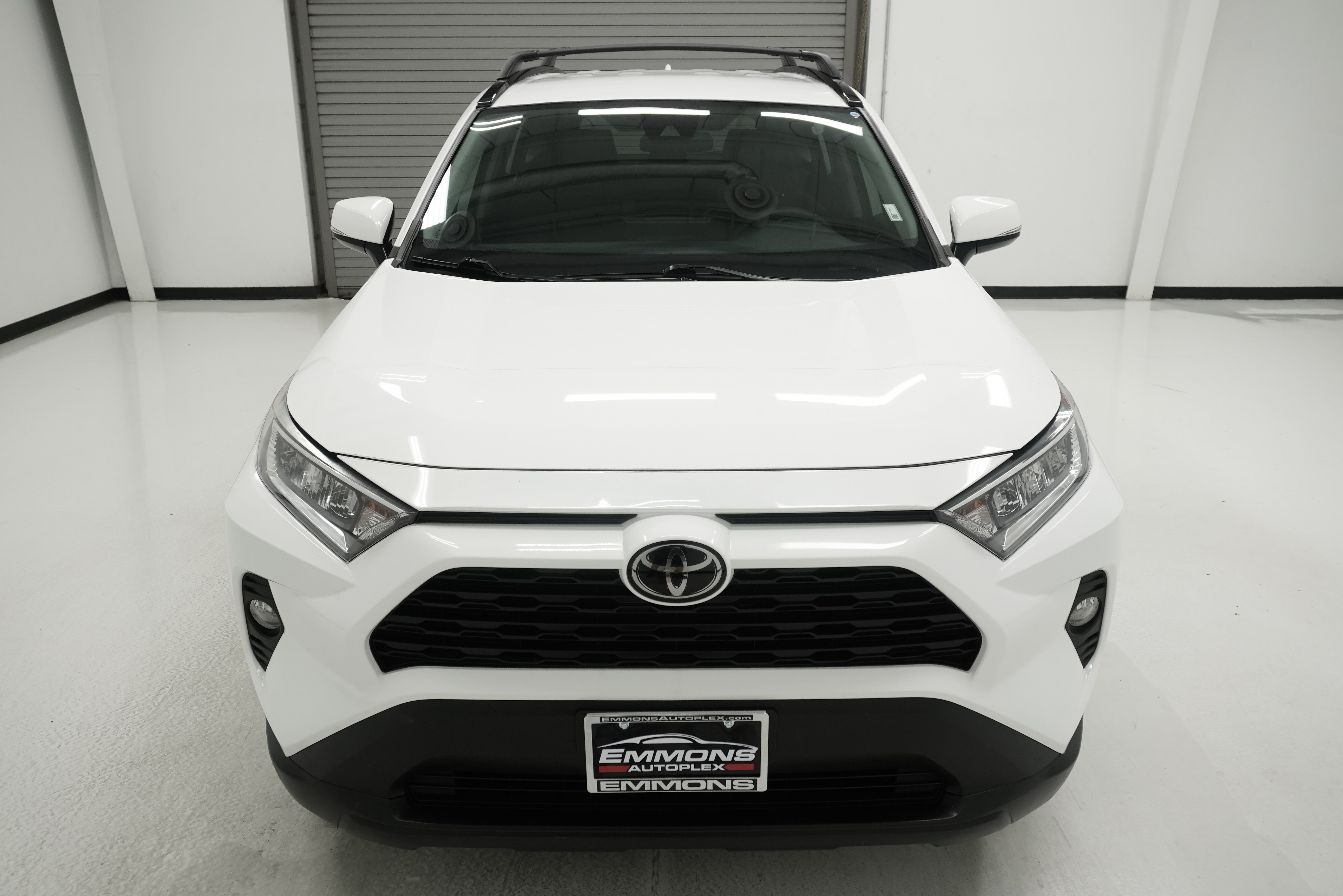 Used 2021 Toyota RAV4 XLE AWD/4WD image 2