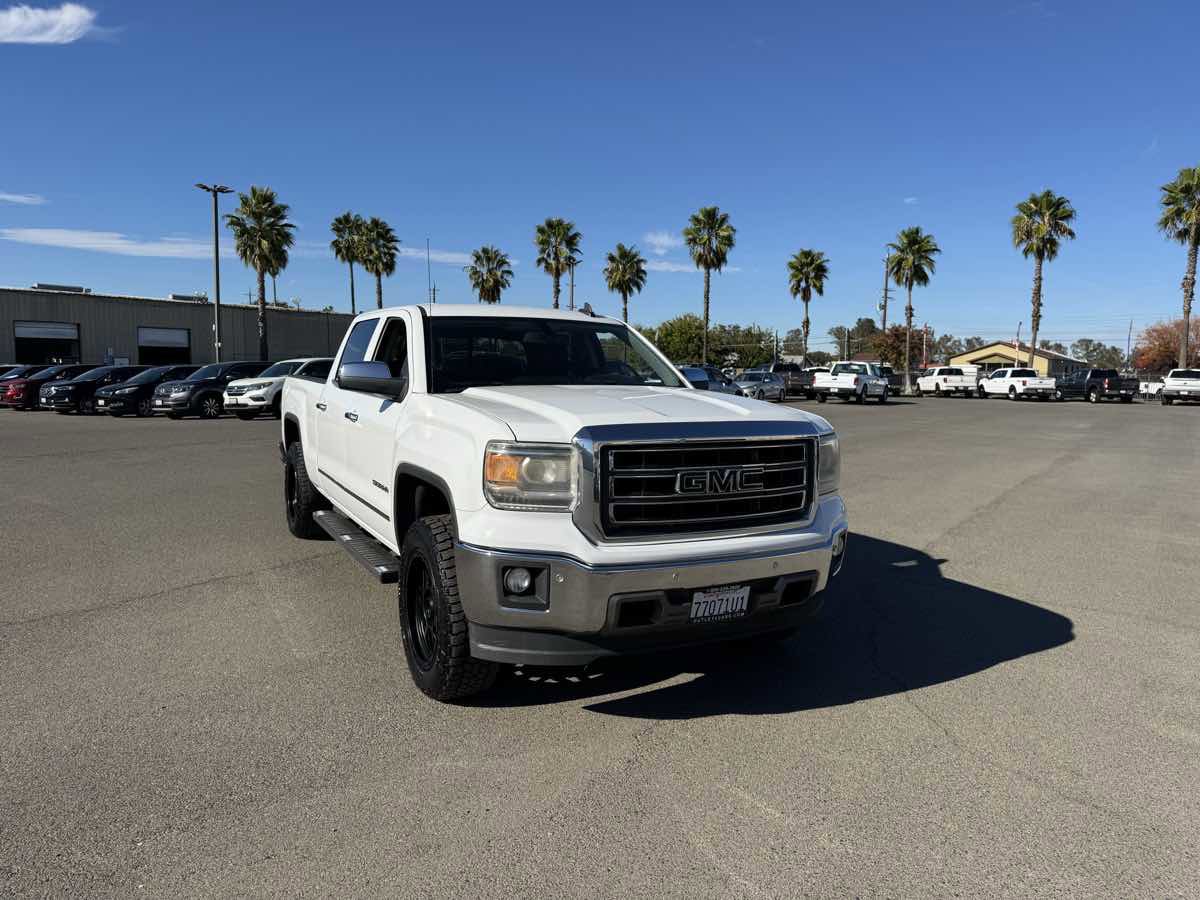 Used 2015 GMC Sierra 1500 SLT w/ SLT Crew Cab Value Package image 3