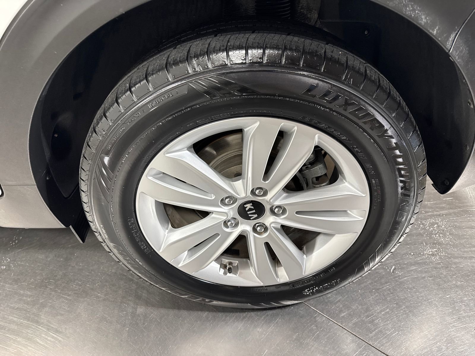 Used 2019 Kia Sportage LX AWD/4WD image 12