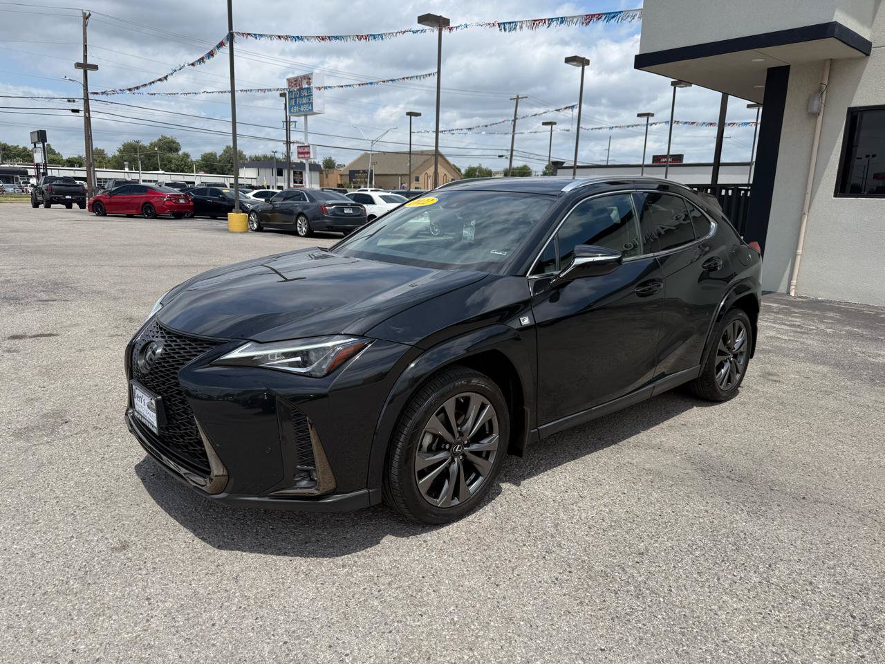 Used 2022 Lexus UX 200 F Sport w/ Accessory Package (Z2) FWD image 2