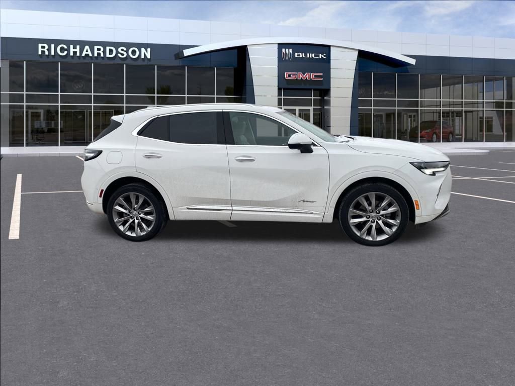 Used 2022 Buick Envision Avenir w/ Technology Package II image 13