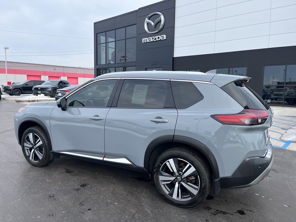Used 2021 Nissan Rogue SL w/ Premium Package image 3