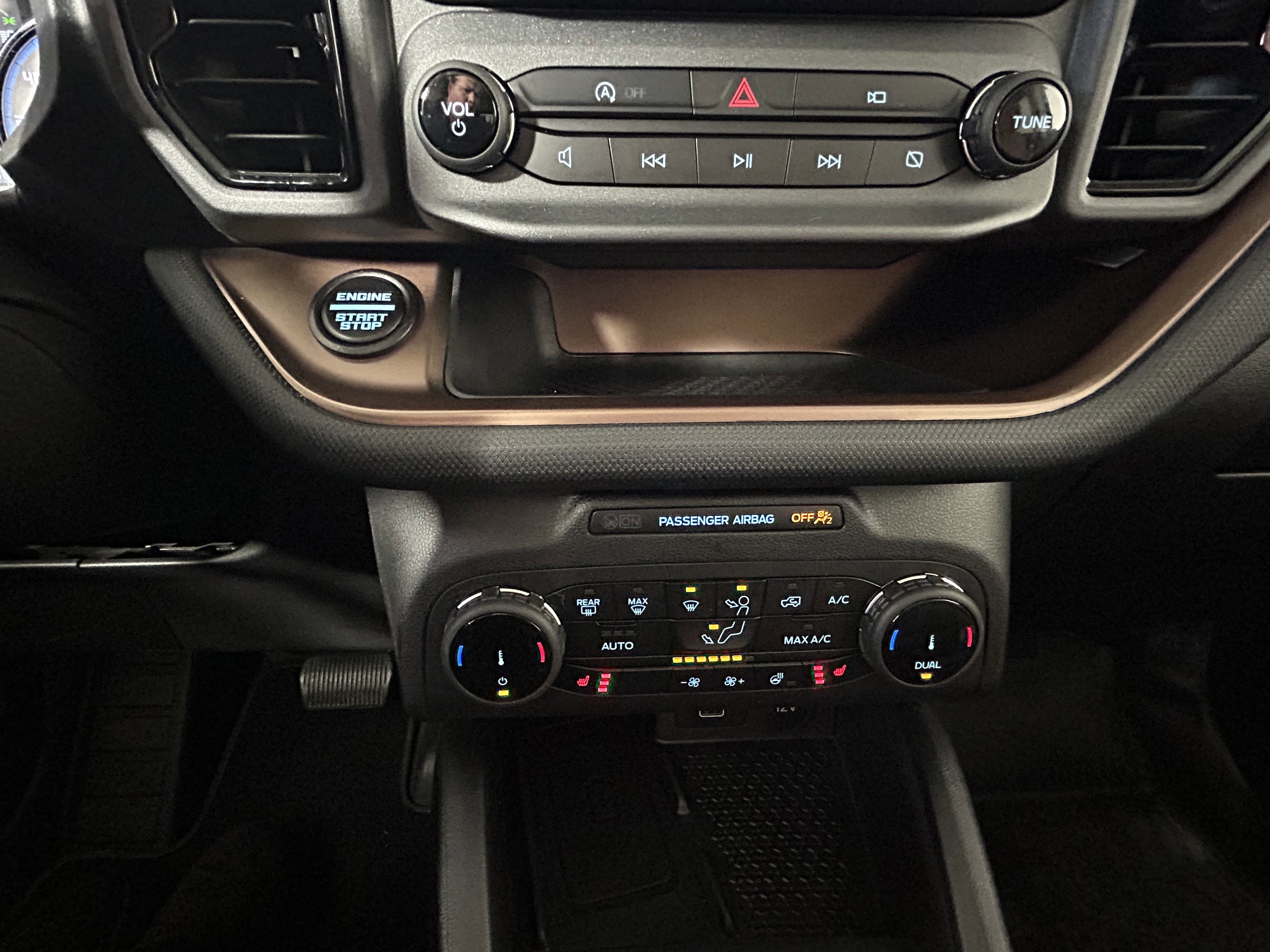 Used 2023 Ford Bronco Sport Badlands w/ Premium Package image 29