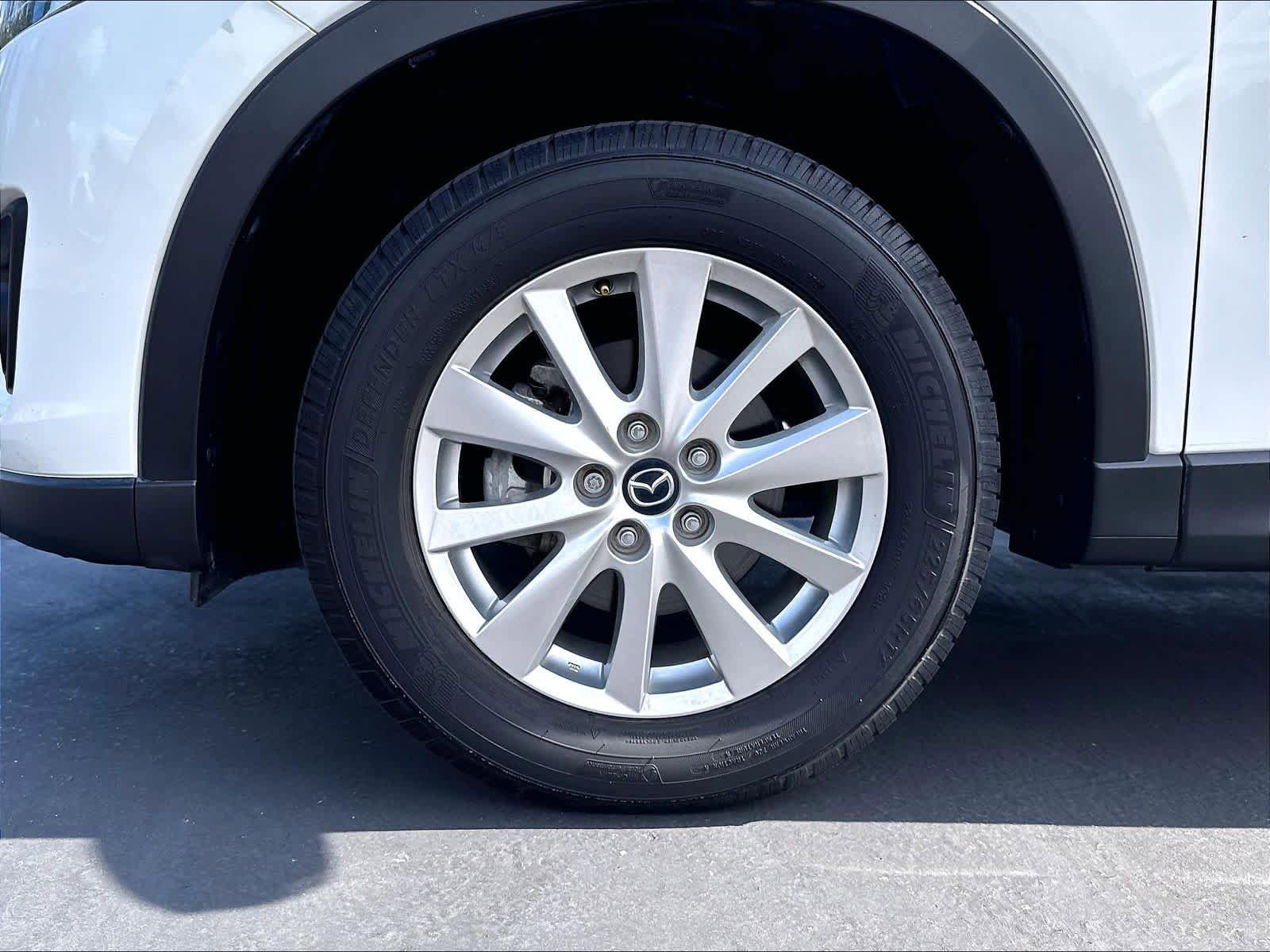 Used 2015 MAZDA CX-5 Touring w/ Bose/Moonroof Package FWD image 12