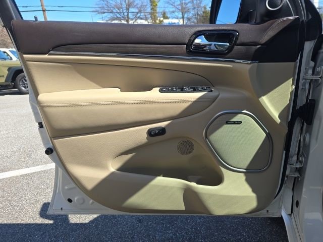 Used 2020 Jeep Grand Cherokee Overland image 7