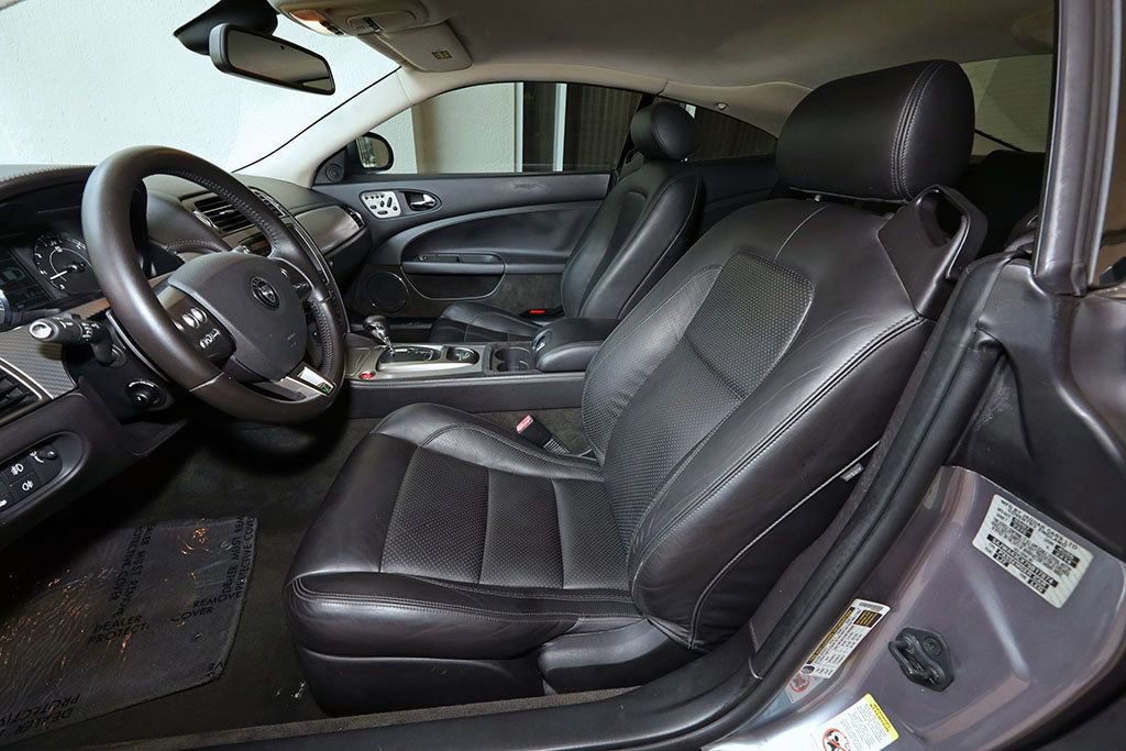 Used 2007 Jaguar XKR R image 28