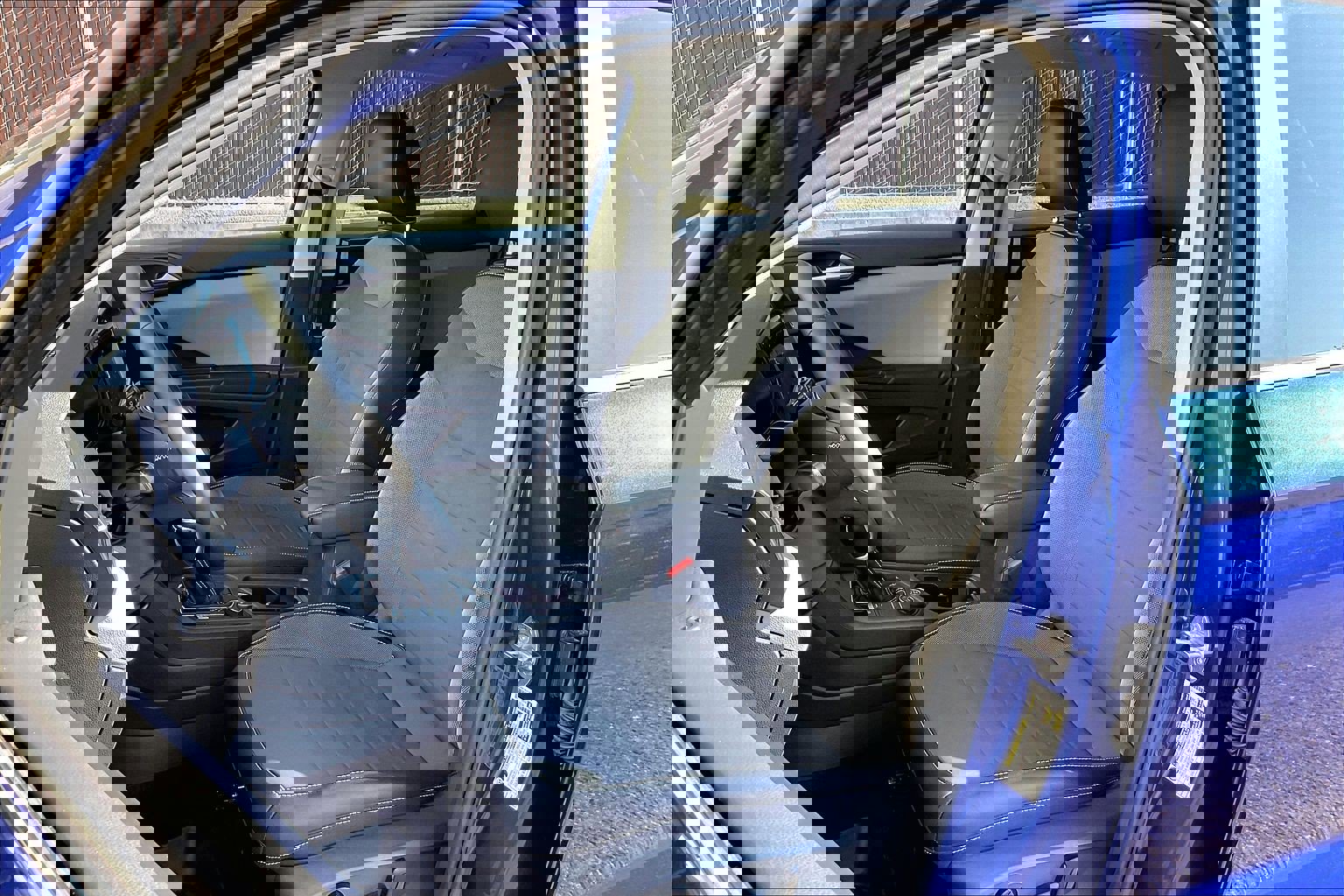 Certified 2022 Volkswagen Taos SE w/ Panoramic Sunroof Package image 24