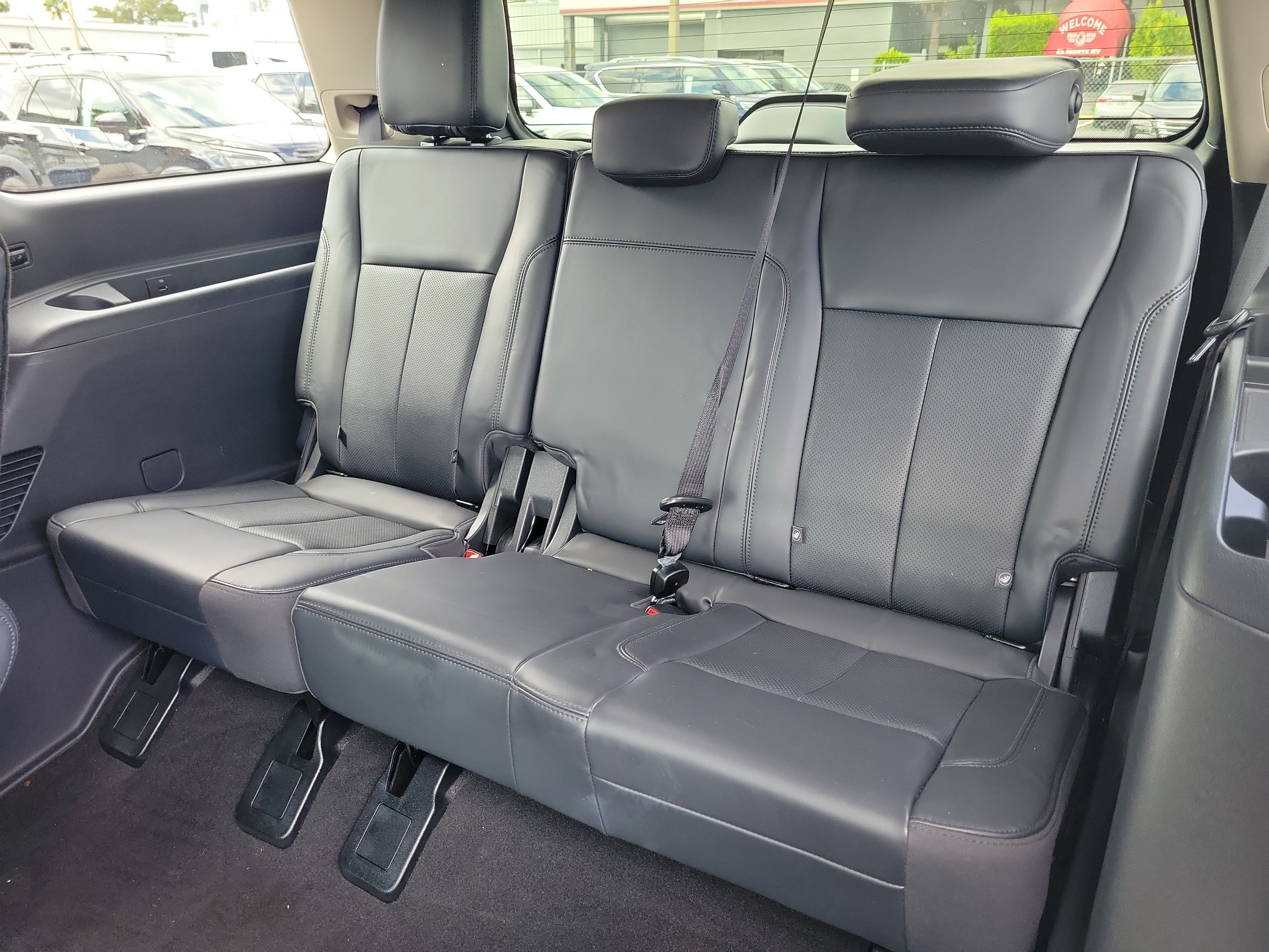Used 2024 Ford Expedition XLT RWD image 17