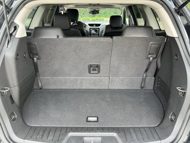 Used 2017 Chevrolet Traverse Premier FWD image 27