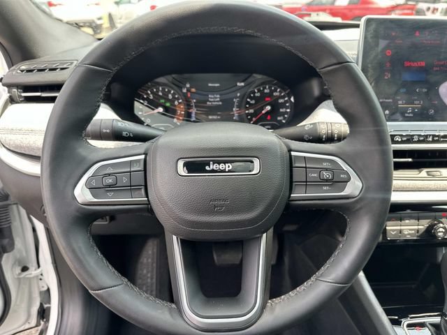 Used 2024 Jeep Compass Latitude w/ Sun and Sound Group AWD/4WD image 26