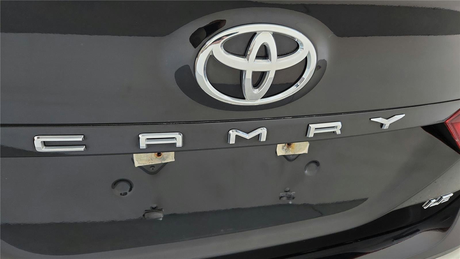 Used 2022 Toyota Camry LE image 13