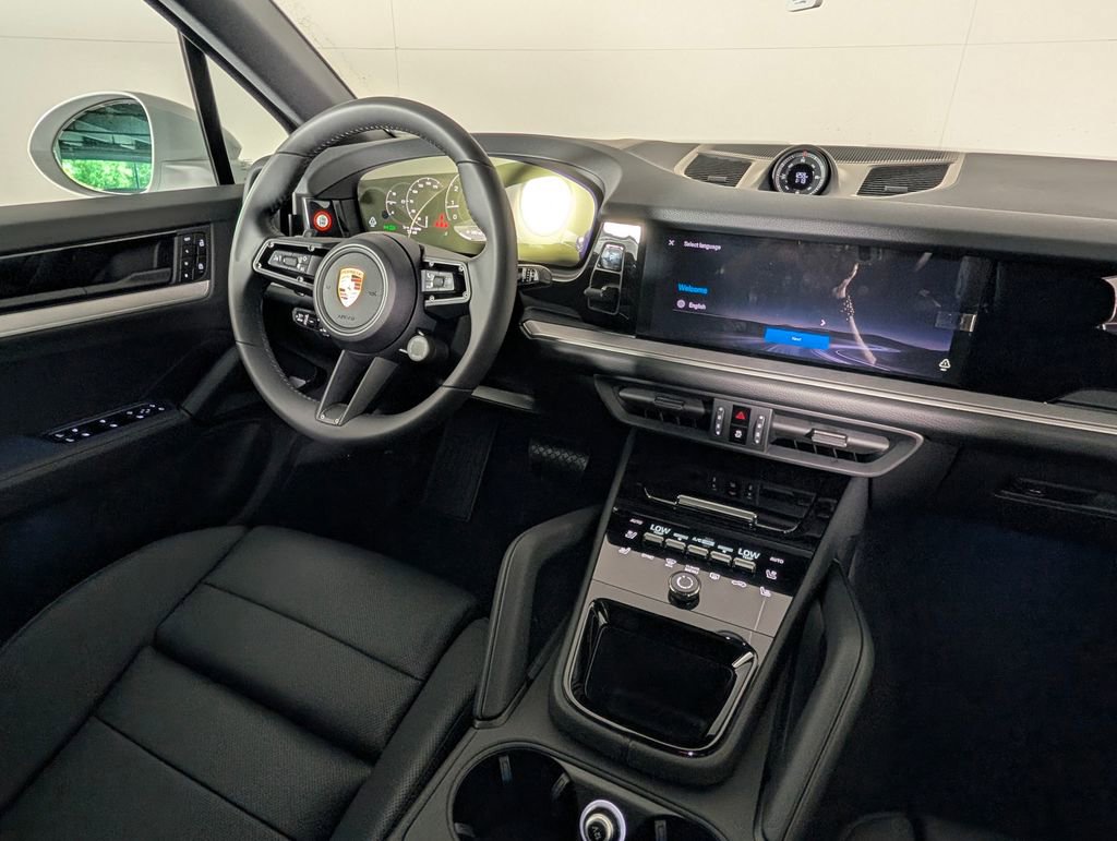 New 2026 Porsche Cayenne image 22