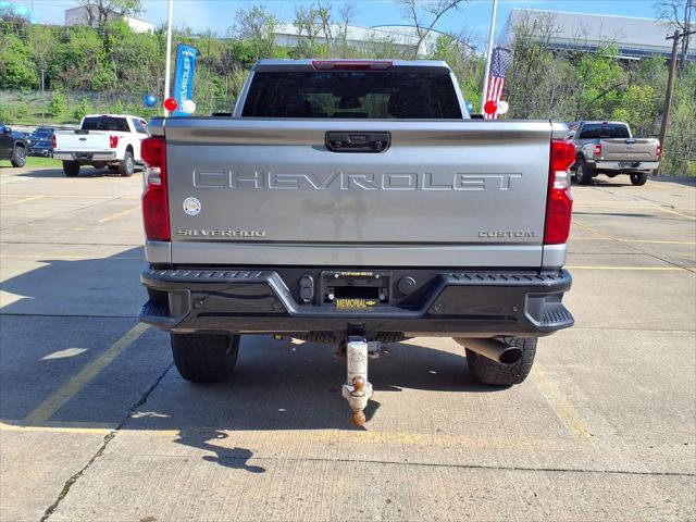 Used 2025 Chevrolet Silverado 2500 Custom w/ Custom Value Package AWD/4WD image 6