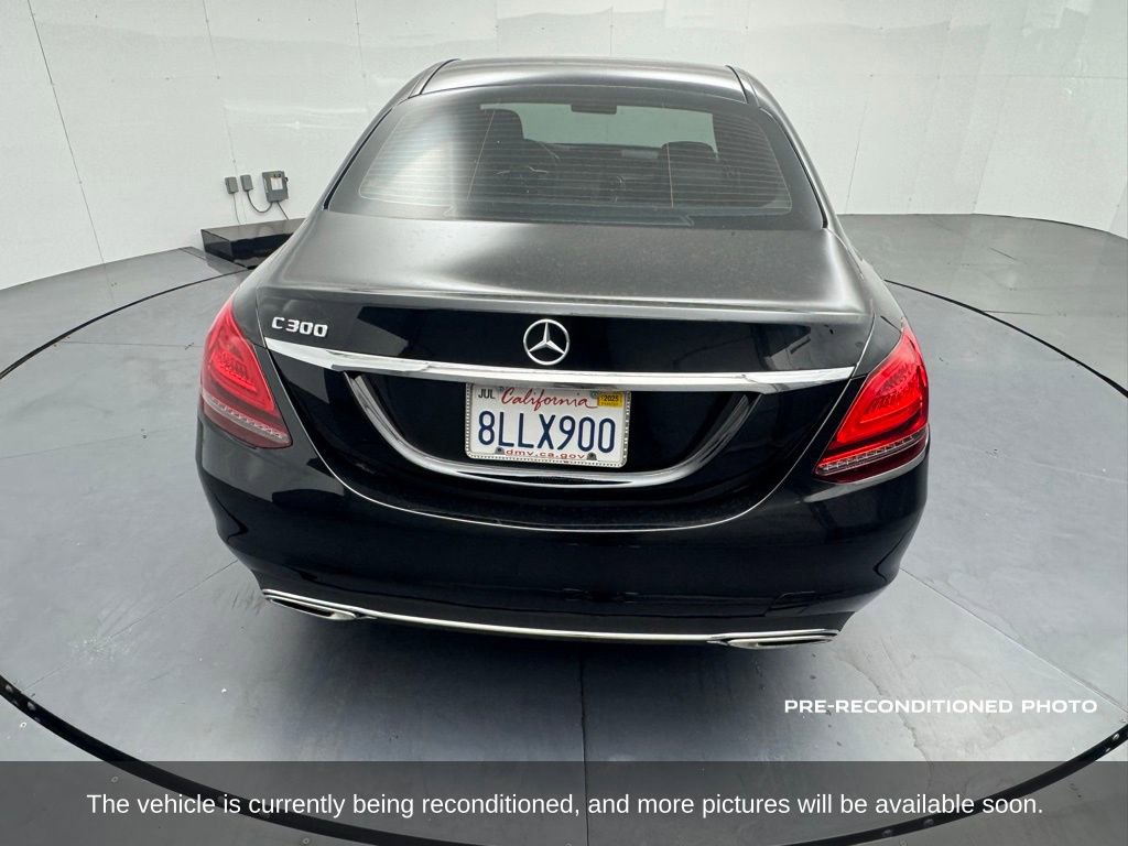 Used 2019 Mercedes-Benz C 300 Sedan image 4