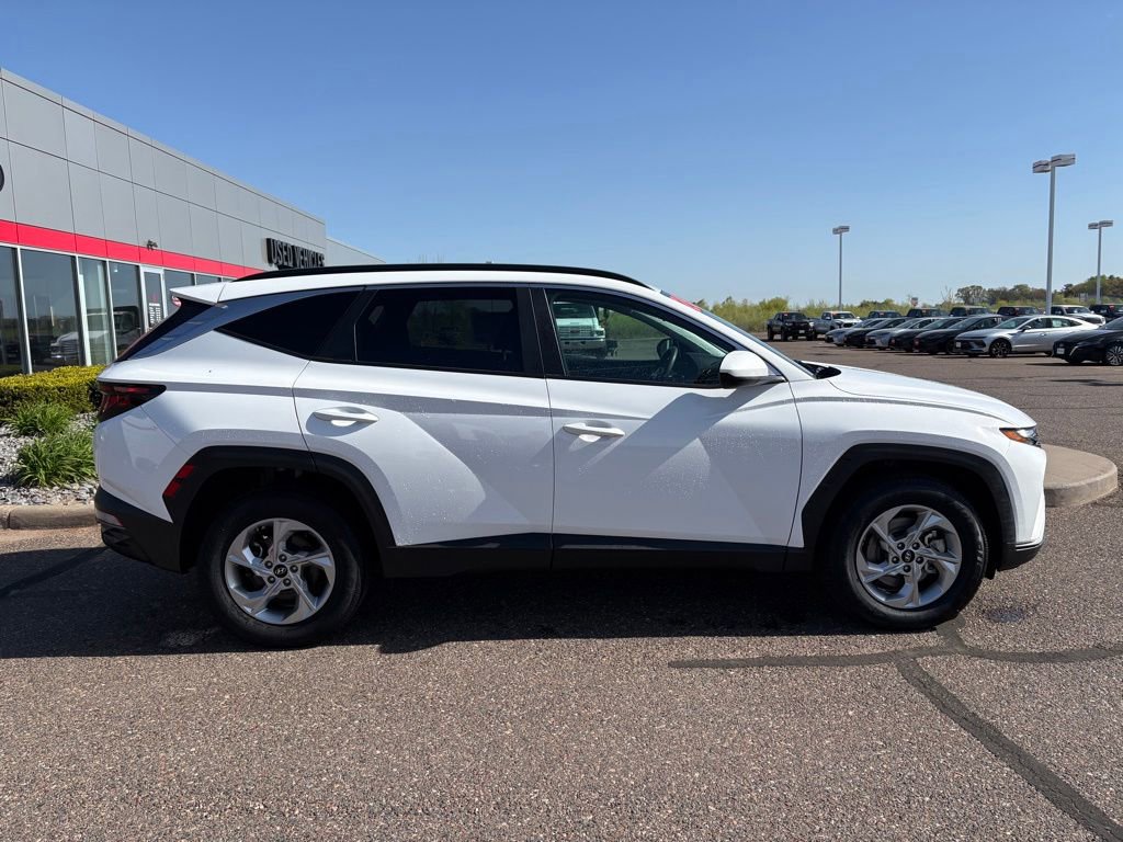 Used 2024 Hyundai Tucson SEL AWD/4WD image 2