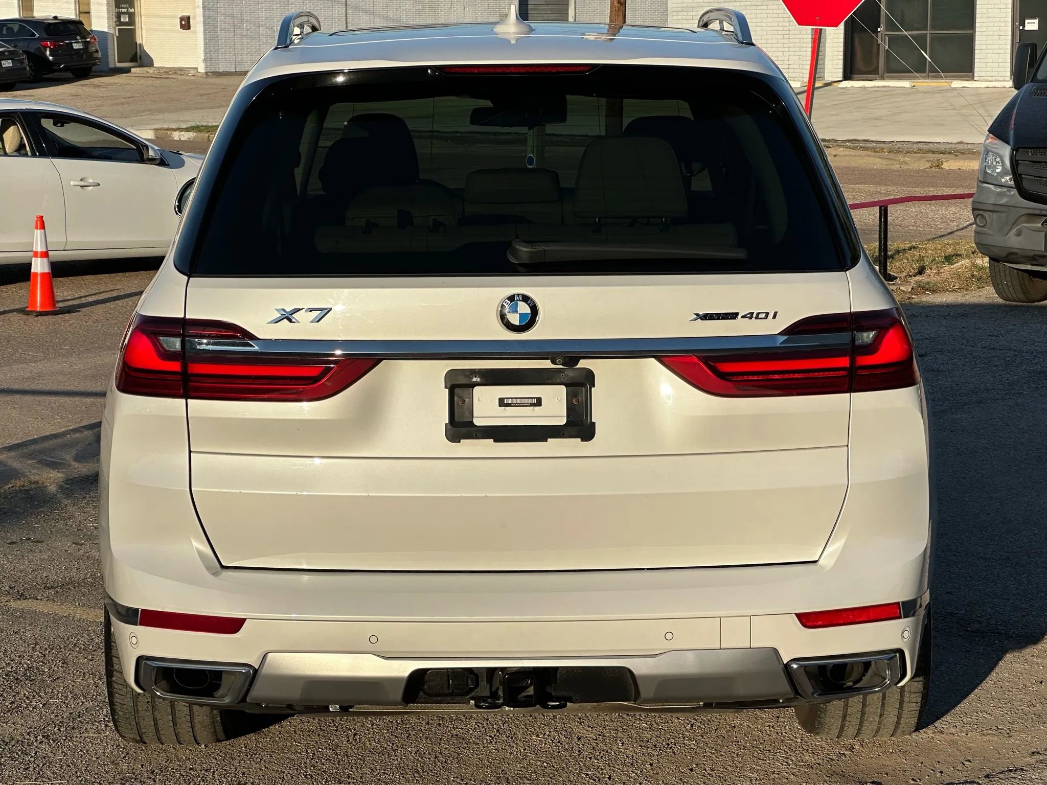 Used 2020 BMW X7 xDrive40i w/ Luxury Seating Package image 5