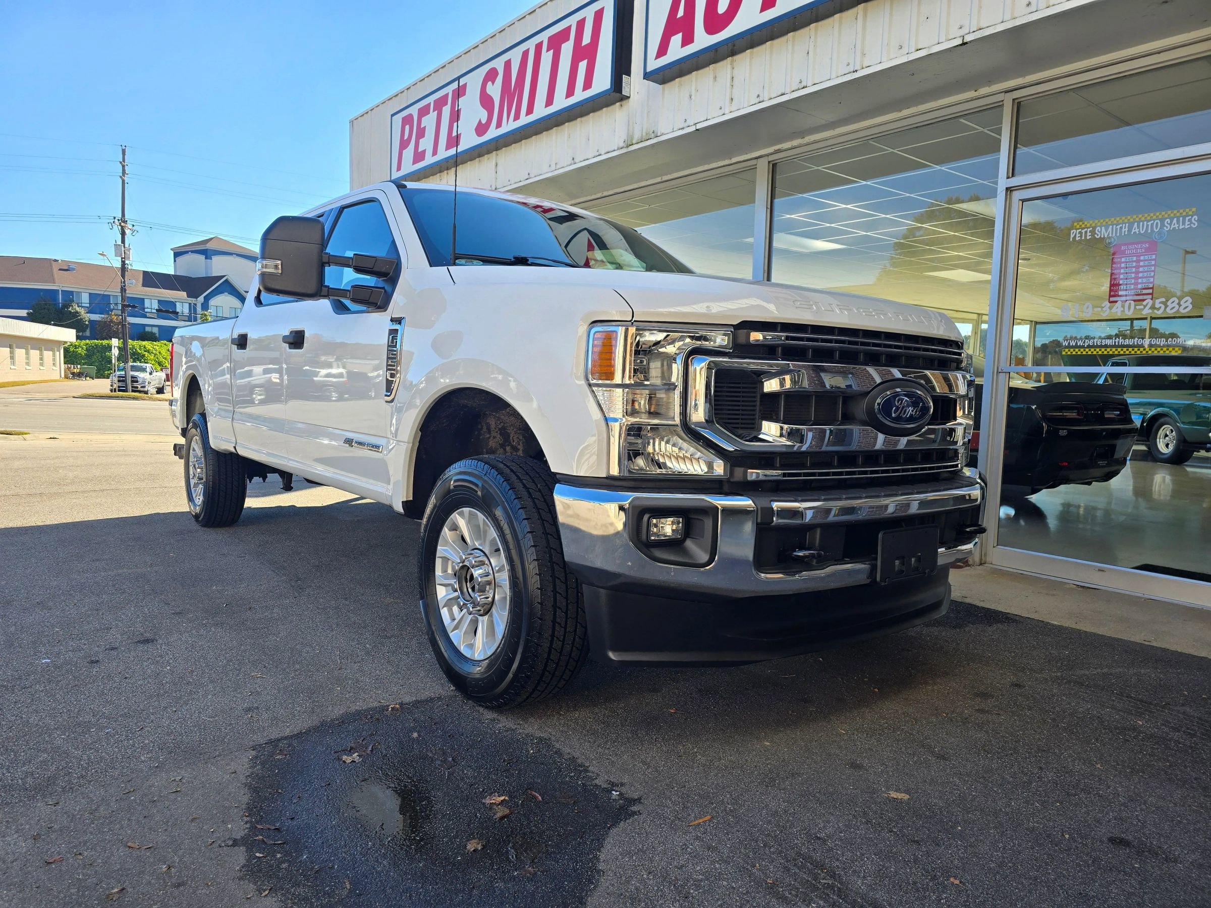 Used 2022 Ford F250 XLT w/ XLT Value Package image 5