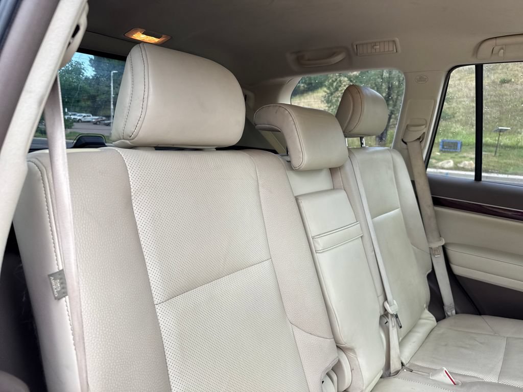 Used 2019 Lexus GX 460 Premium w/ Premium Package AWD/4WD image 28