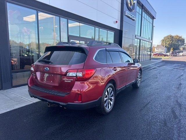 Used 2017 Subaru Outback 2.5i Limited image 3