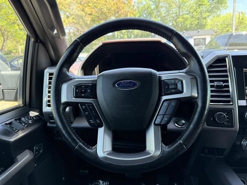Used 2015 Ford F150 Platinum w/ Equipment Group 701A Luxury AWD/4WD image 26