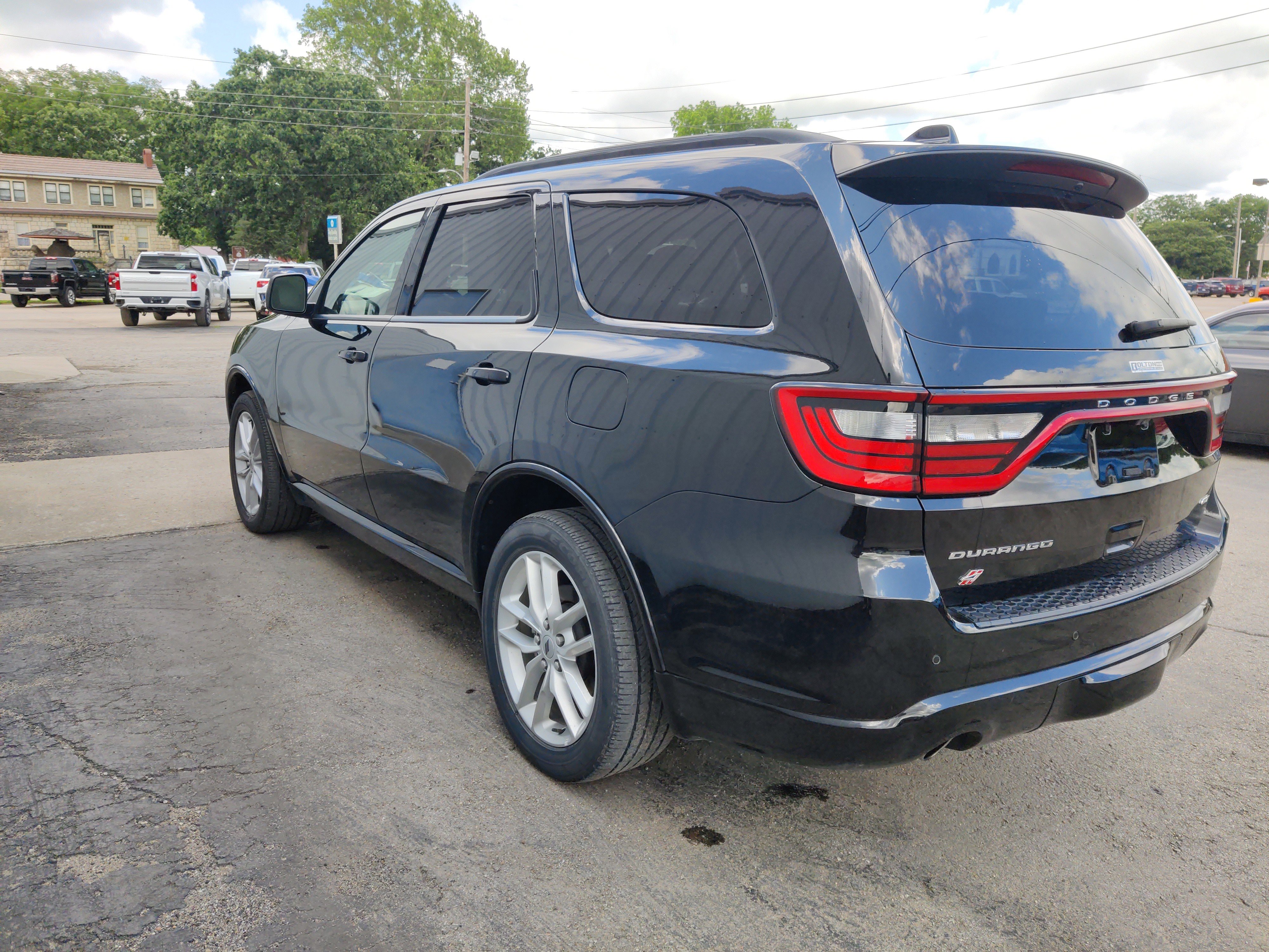 Used 2023 Dodge Durango GT image 11