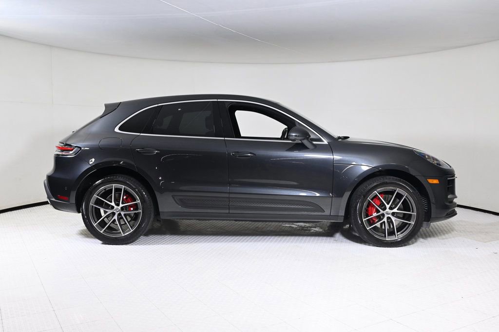 Certified 2023 Porsche Macan S image 8