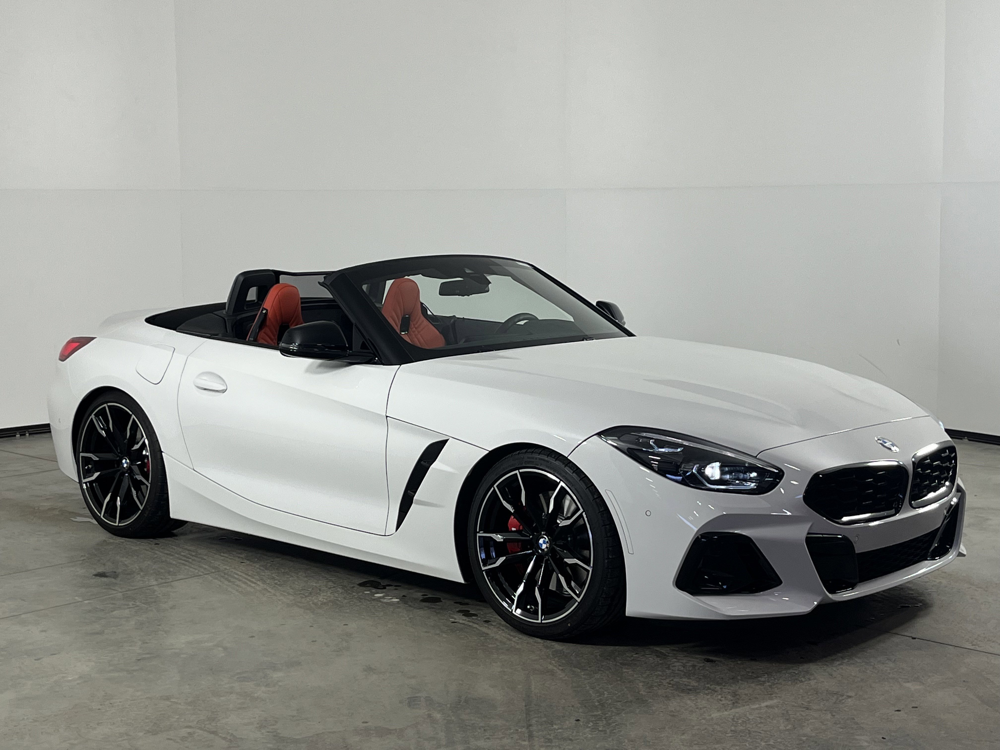 Used 2026 BMW Z4 M40i w/ Premium Package image 24