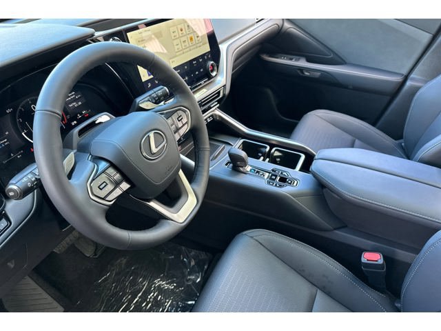 Used 2026 Lexus TX 350 AWD w/ Technology Package image 10