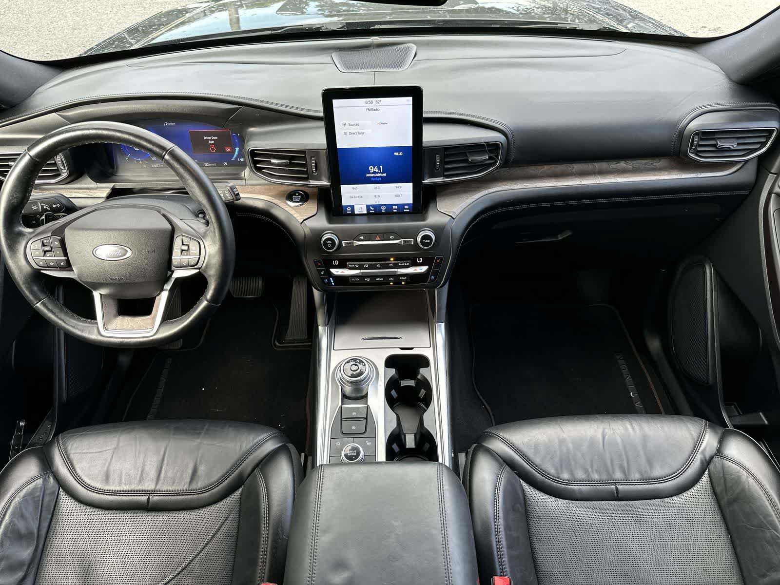 Used 2020 Ford Explorer Platinum w/ Premium Technology Package AWD/4WD image 19