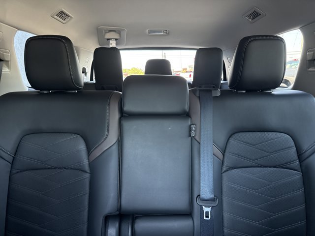 Certified 2025 Nissan Pathfinder Platinum w/ Cargo Package FWD image 21