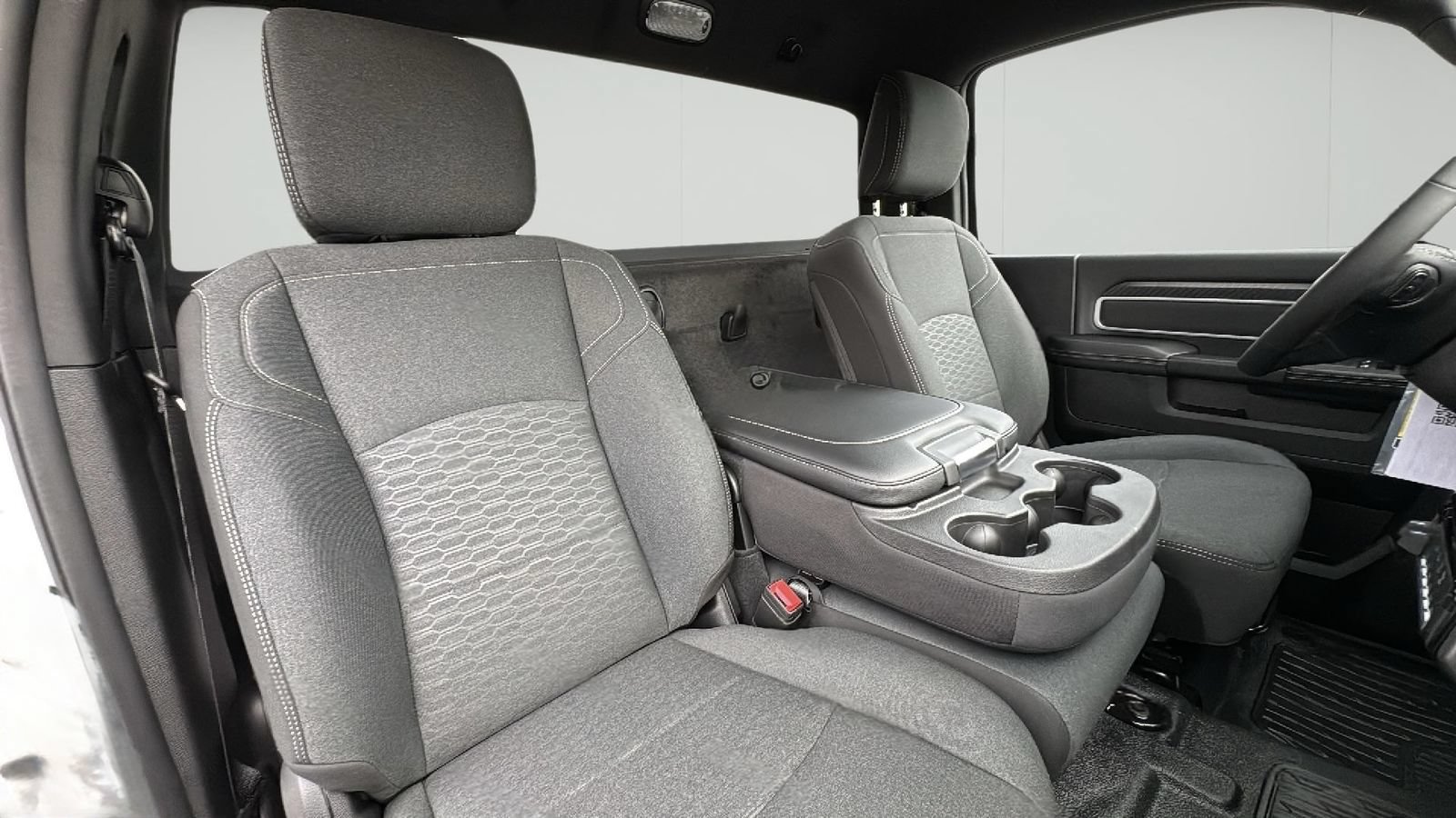 New 2025 RAM 5500 2WD Regular Cab image 23